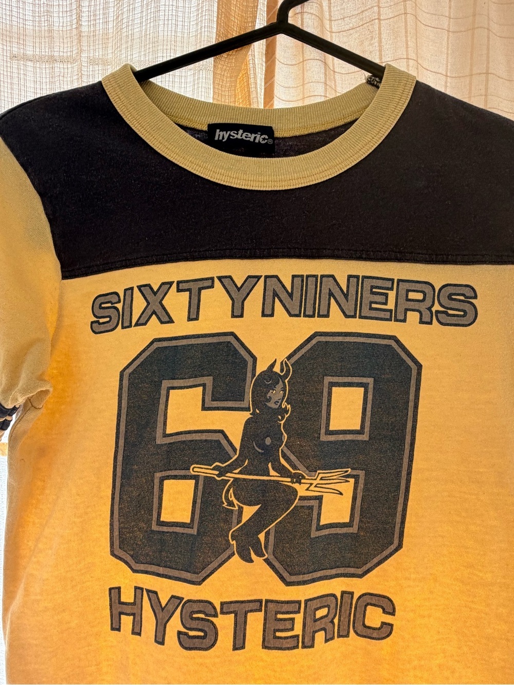 Hysteric Glamour 69 Tee - Picture 2 of 3